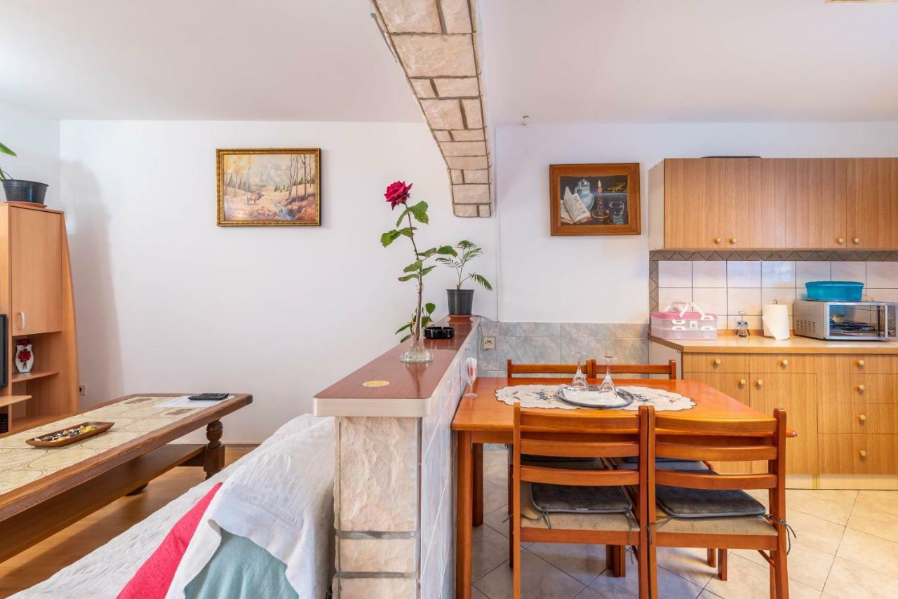 Nostress Apartment بولا المظهر الخارجي الصورة